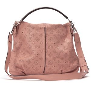 SOLD!!! DO NOT PURCHASE!!!   Beautiful!!💕LOUIS VUITTON
Mahina leather handbag.